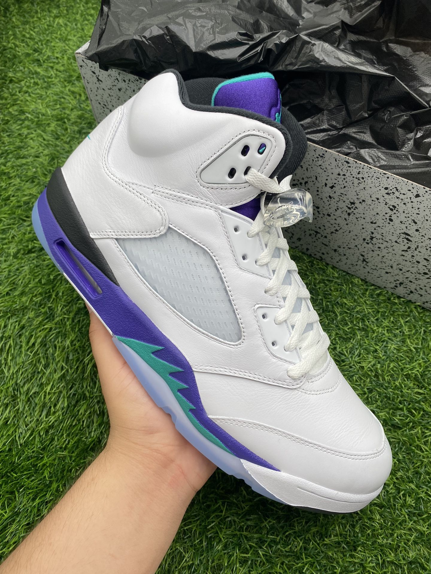 New Air Jordan 5 “Grape” Size 14M and 12M