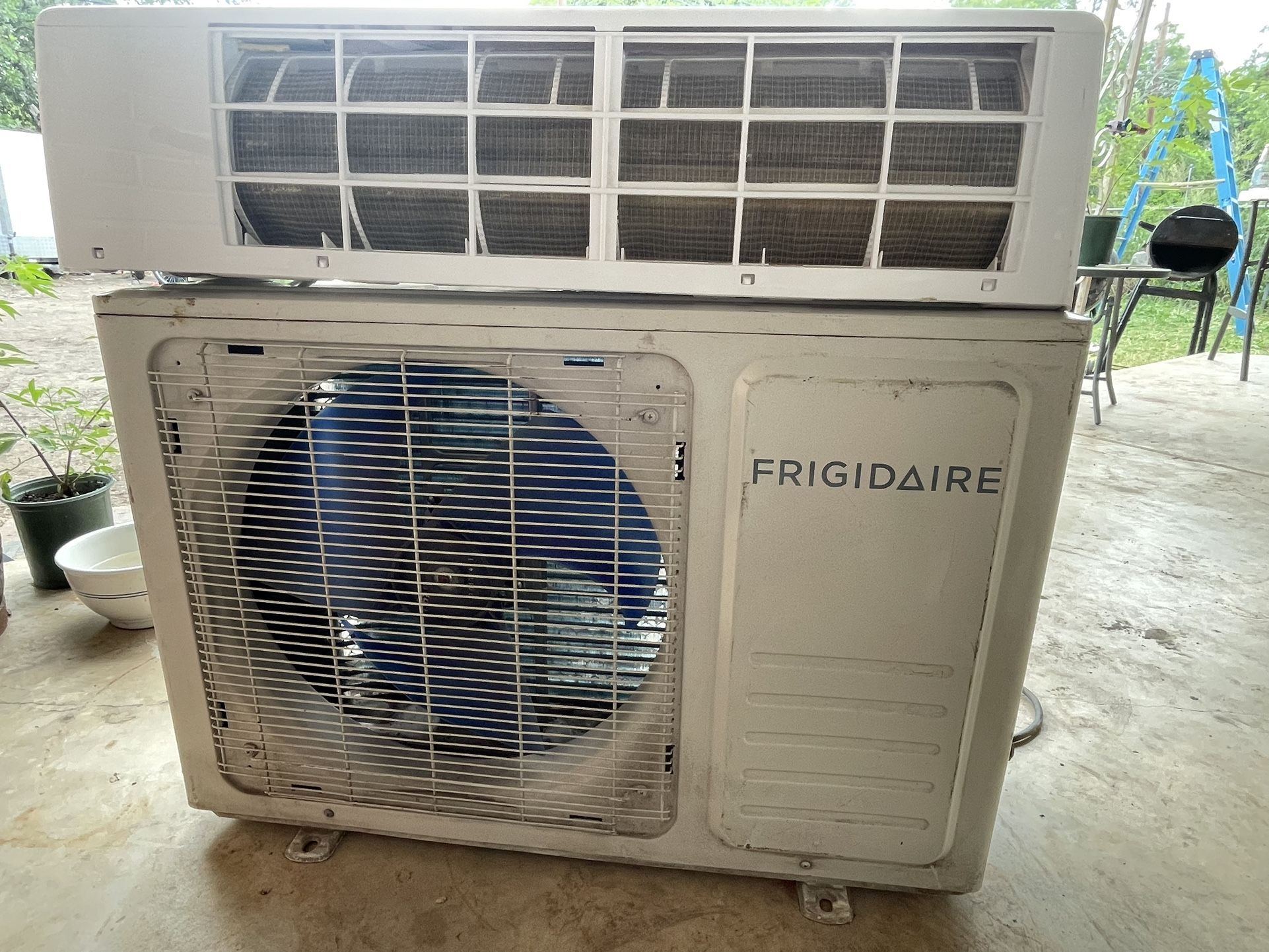 Frigidaire Split Ac for Sale in San Antonio, TX OfferUp