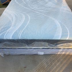 King Mattress Memory Foam   No Box Spring 