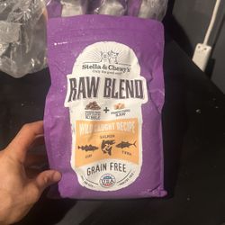 Stella & Chewy Cat Food 