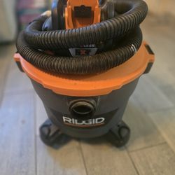 Ridgid Cordless Shop Vac