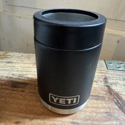 YETI 12 OZ COLSTER® CAN COSY. 