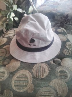 Mountain Meadows bucket golf hat
