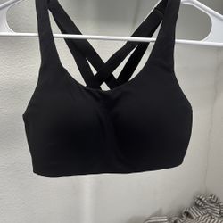 Lululemon Black Sports bra Size 34C 