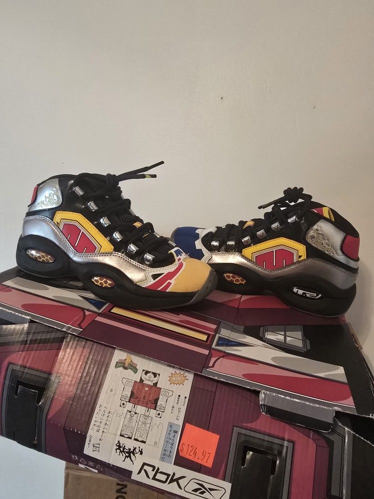 Reebok Allen Iverson/Power Rangers Question Mid Collab Size 6 shoe