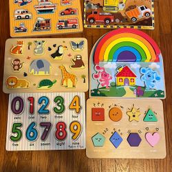 Wooden puzzles 