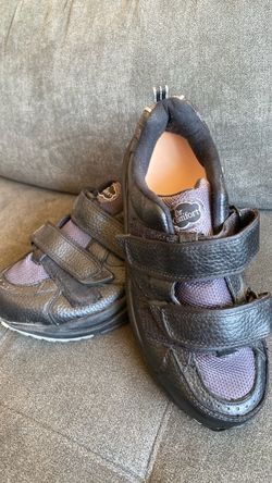 Dr. Comfort Velcro Strap Sneakers