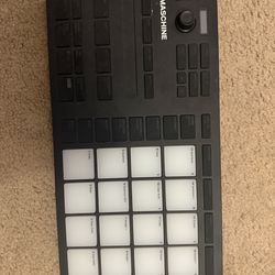 Native Instruments Maschine Mikro MK3 Production and Performance System