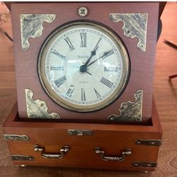 Edinbridge Bulova Quartz Desk Clock Shelf Mantle Table Clock Walnut Case