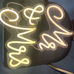 Mr & Mrs. neon Lights 