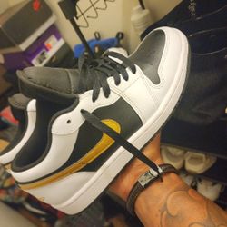 Jordan 1 