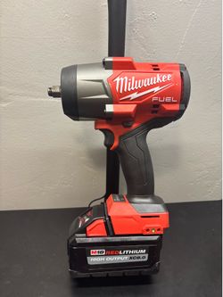 M18 FUEL 18V Brushless 1/2 in. Impact Wrench