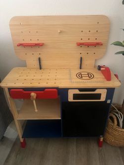 Kids tool table