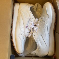 Reebok Women Size 7
