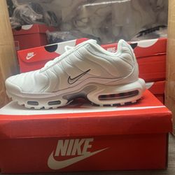 Nike Air Max Plus White 