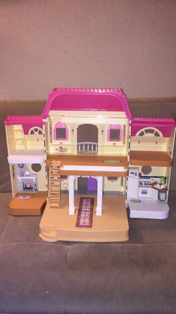 Little people doll house