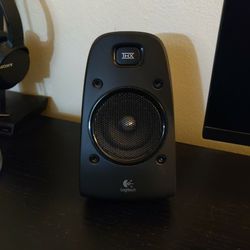 Logitech THX 2.1 Speakers And Subwoofer