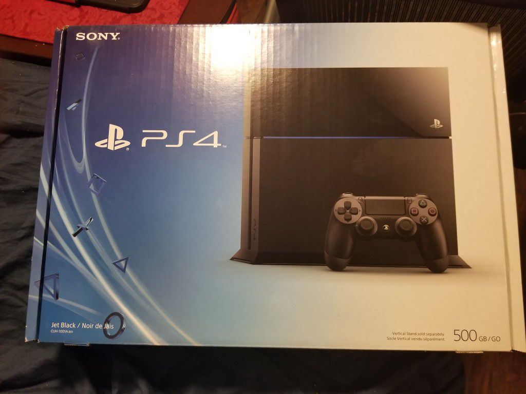 PS4 Launch Edition with 4 Games
