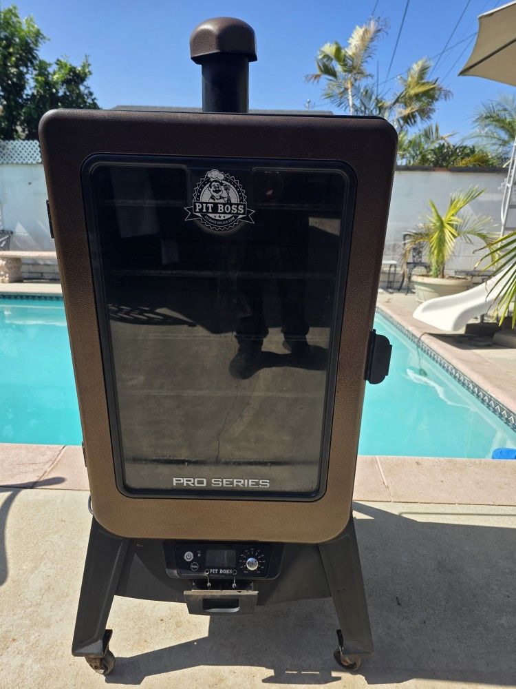 Pit Boss Smoker
