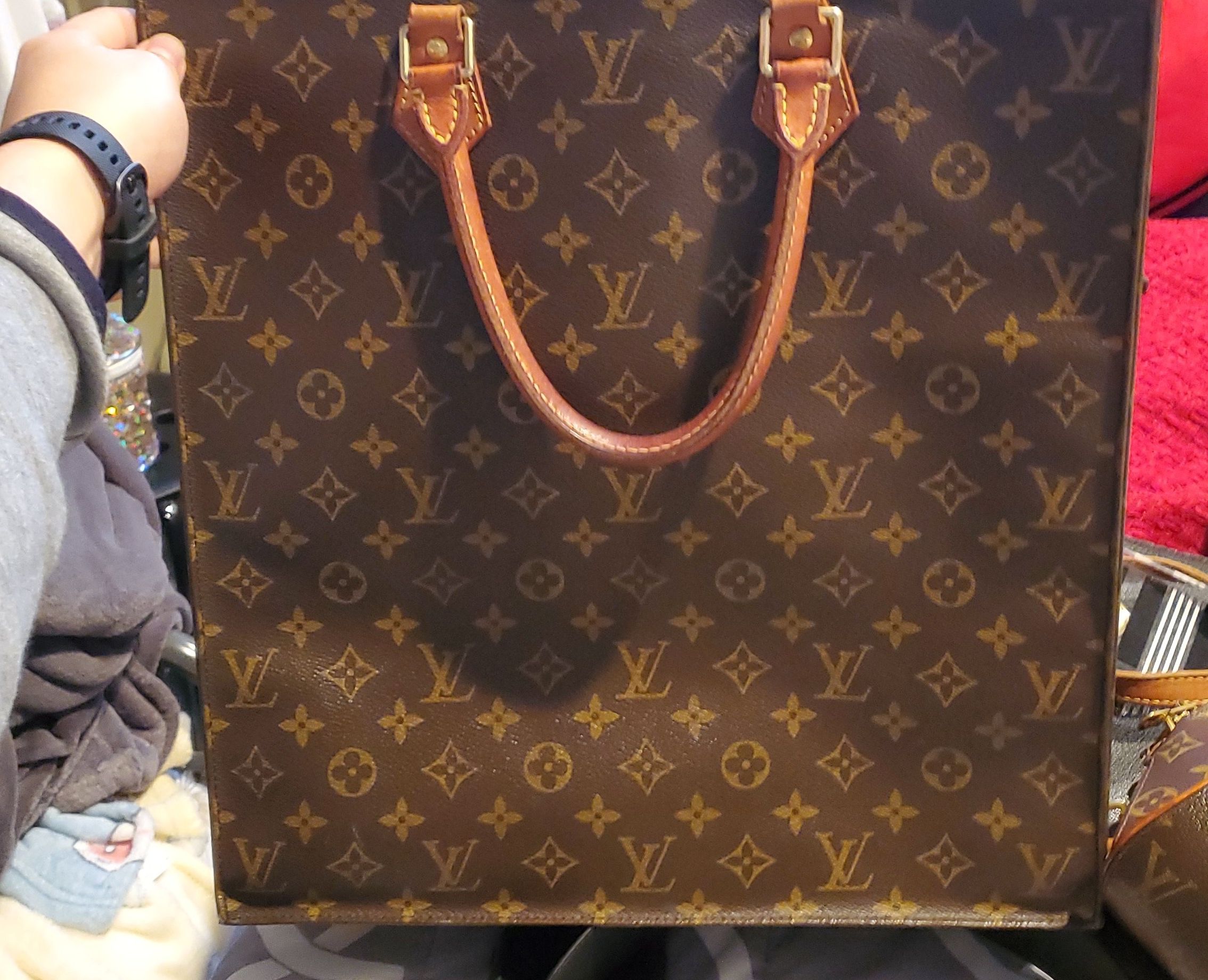 Louis Vuitton tote bag authentic