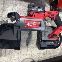 M18 FUEL 18V Lith-Ion Brushless Cordless Deep Cut Band Saw w/ (1) 5.0 Ah Battery
