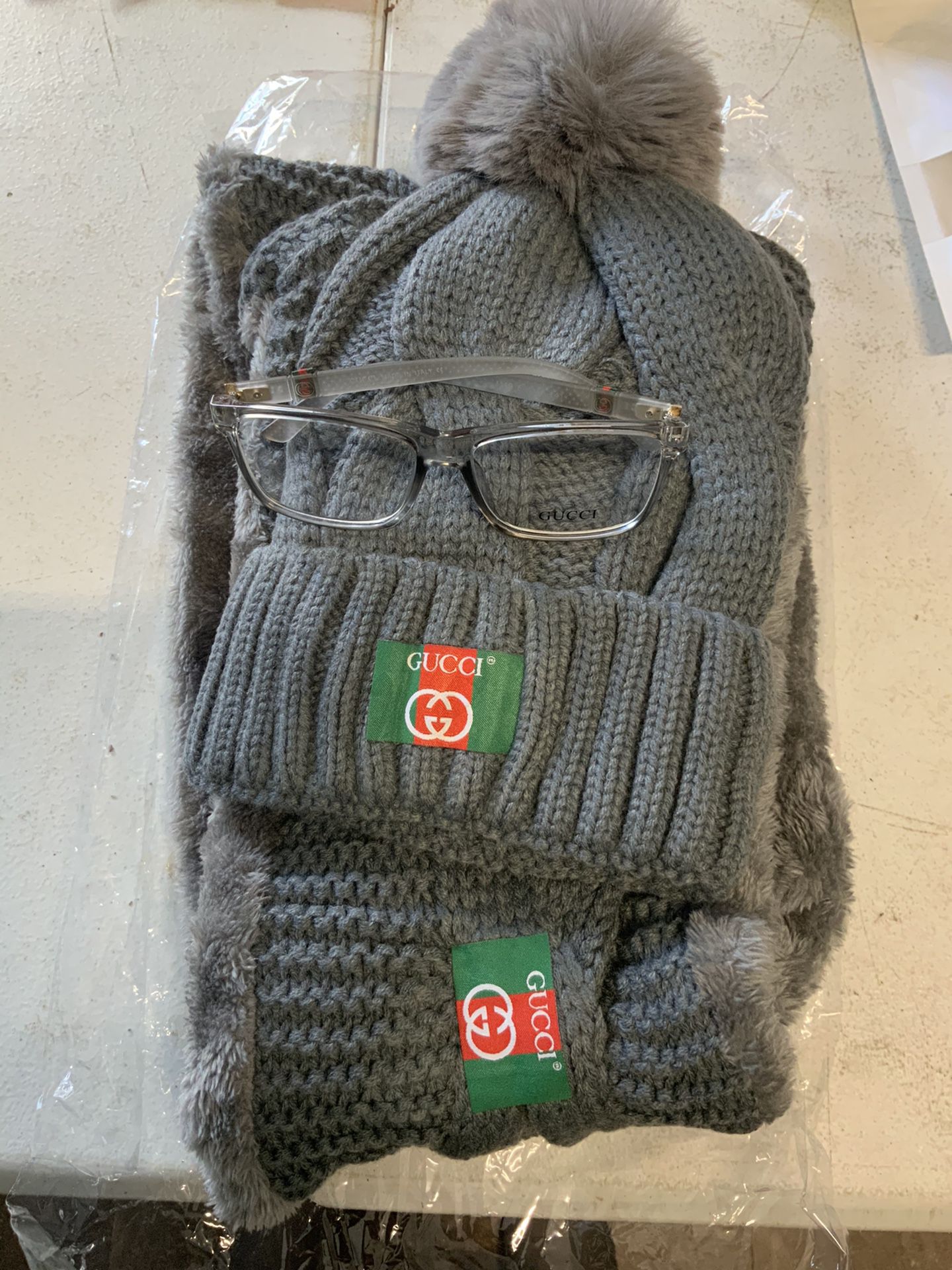 Designer Gucci Scarf And Hat Set With Matching Frames