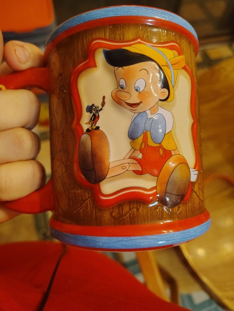 Collectors Glass Coffee Cups (Must Go Today!)