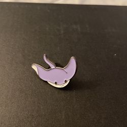 Sting Ray Pin