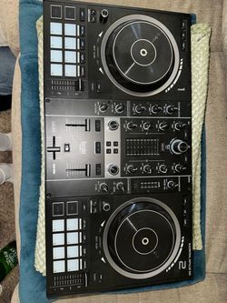 DJ CONTROLLER