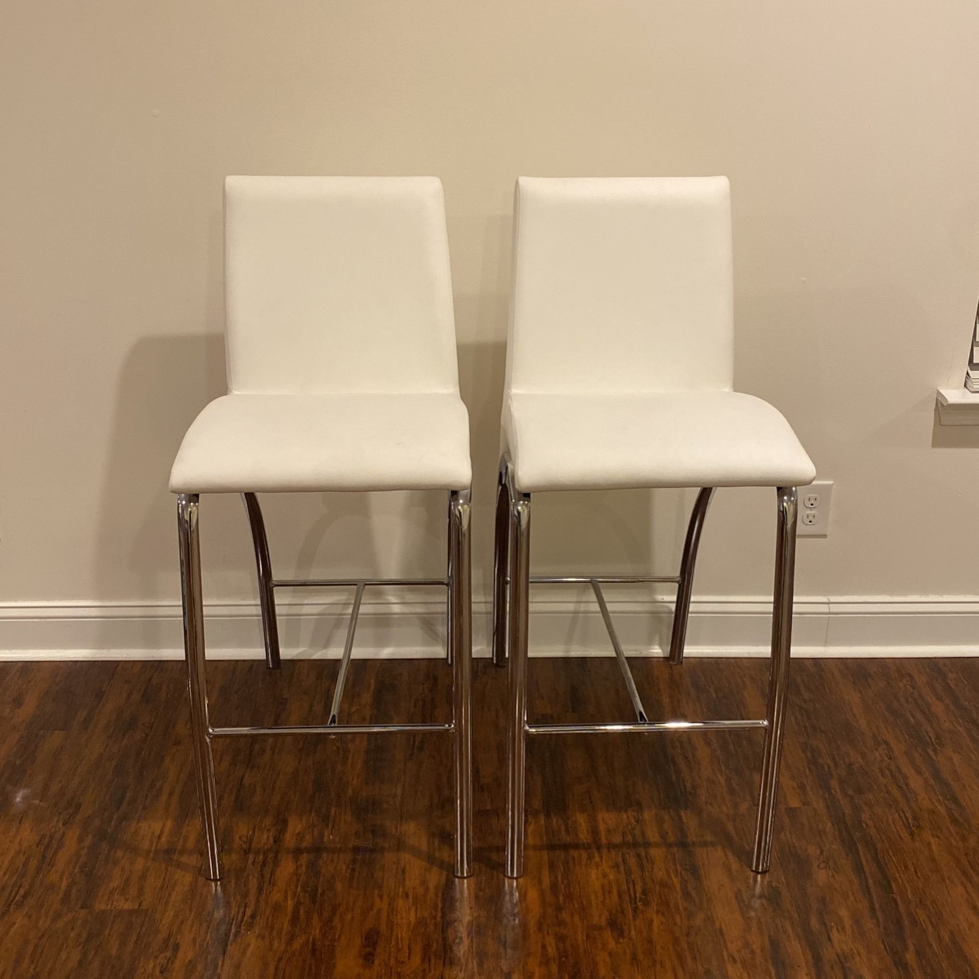 White Bar Stools