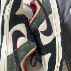 Size 11 Nike sb dunk low Garçons