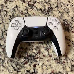 Brand New White Sony PS5 Dualsense Controller