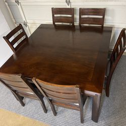 7-PC LARGE BROWN FINISH NORMAL HEIGHT DINING SET (TABLE AND 6 EXTRA-WIDE PADDED CHAIRS)