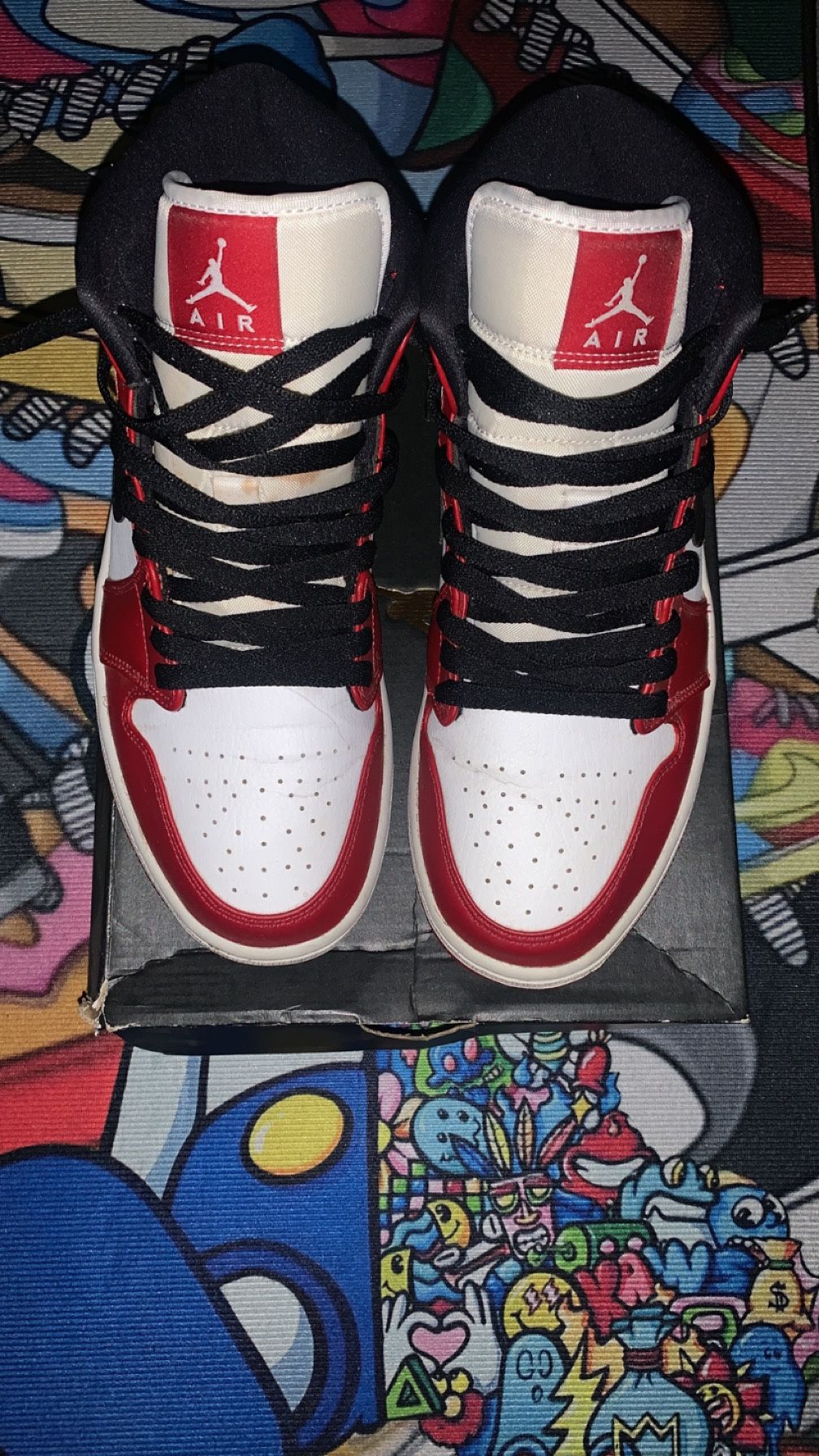 Jordan 1 Mid