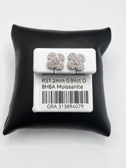 925 Sterling Silver 0.89CT MOISSANITE Flower Screw back Stud Unisex Earrings
