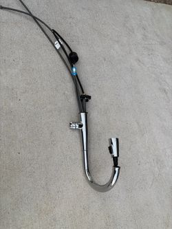 Delta Pull-Down Kitchen Faucet – Chrome – Complete Hose Included
