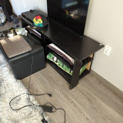 Entertainment stand