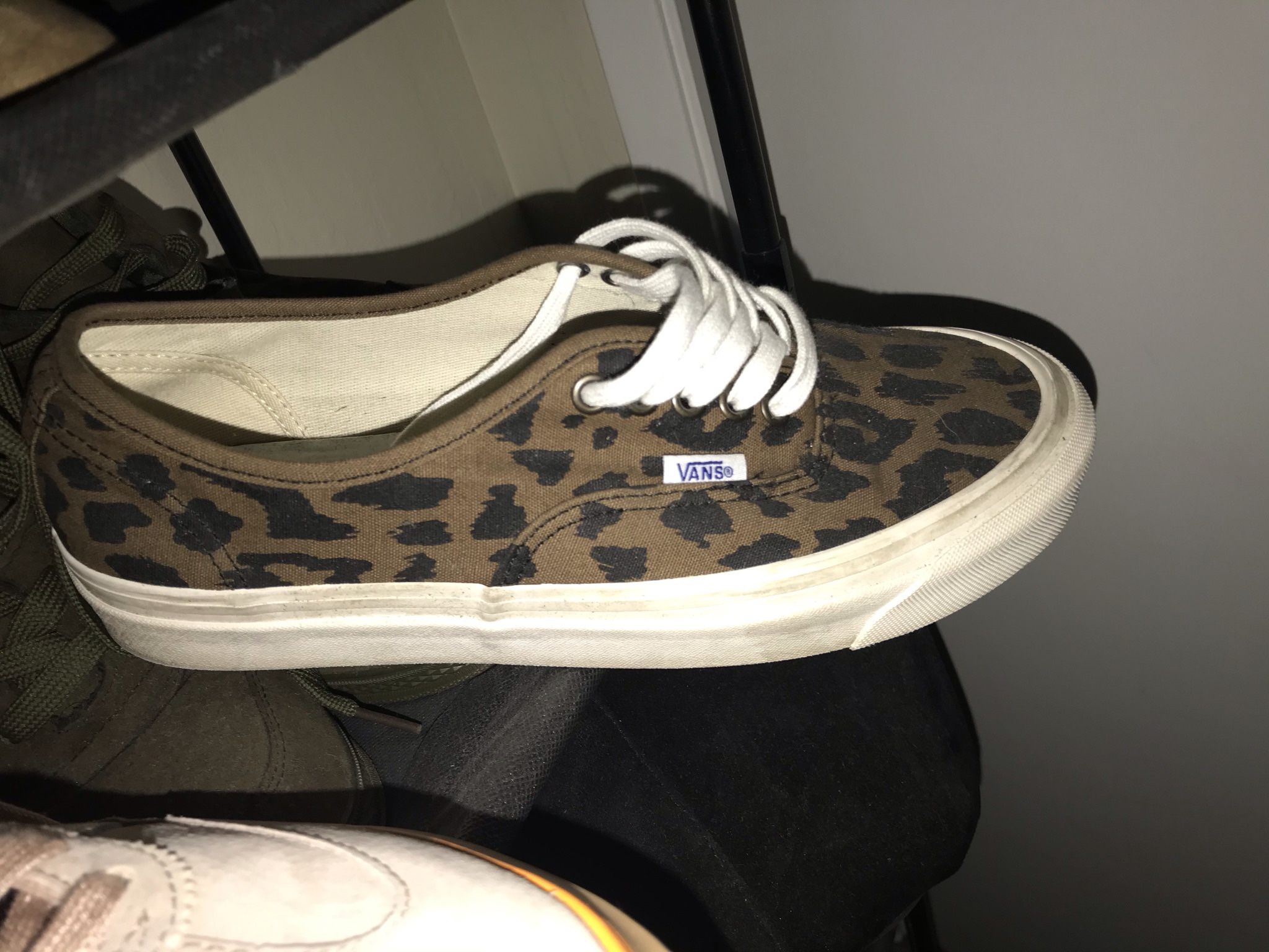 Vans Animal Print Shoes Women Sz 10