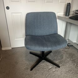 Dumos Office Chair