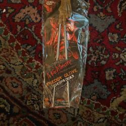 New And Sealed A Nightmare On Elm Street Freddy Glove Chopsticks 