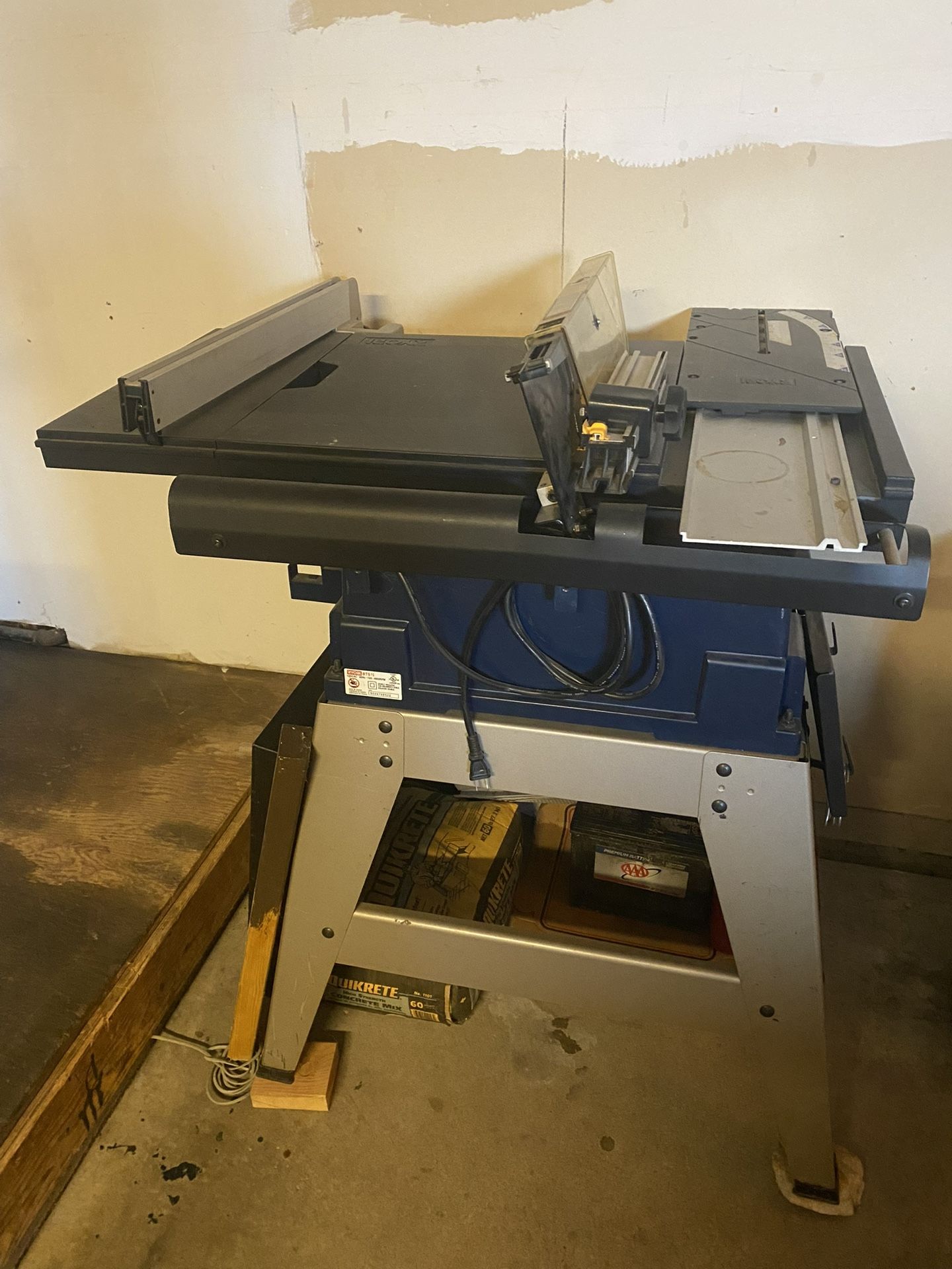 Roybi Table Saw
