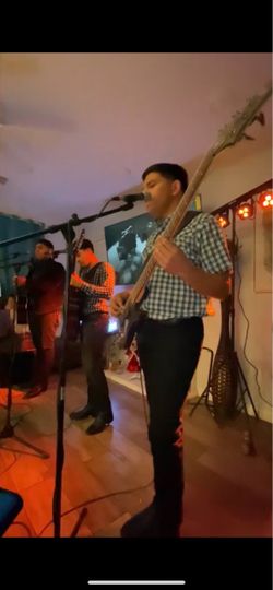 Grupo - Requinto, bass