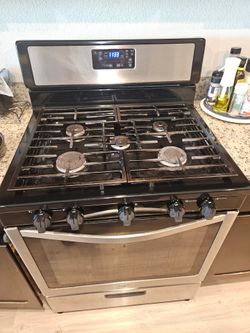Whirlpool 5 burner stove
