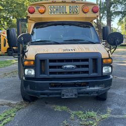 2009 Ford E-350