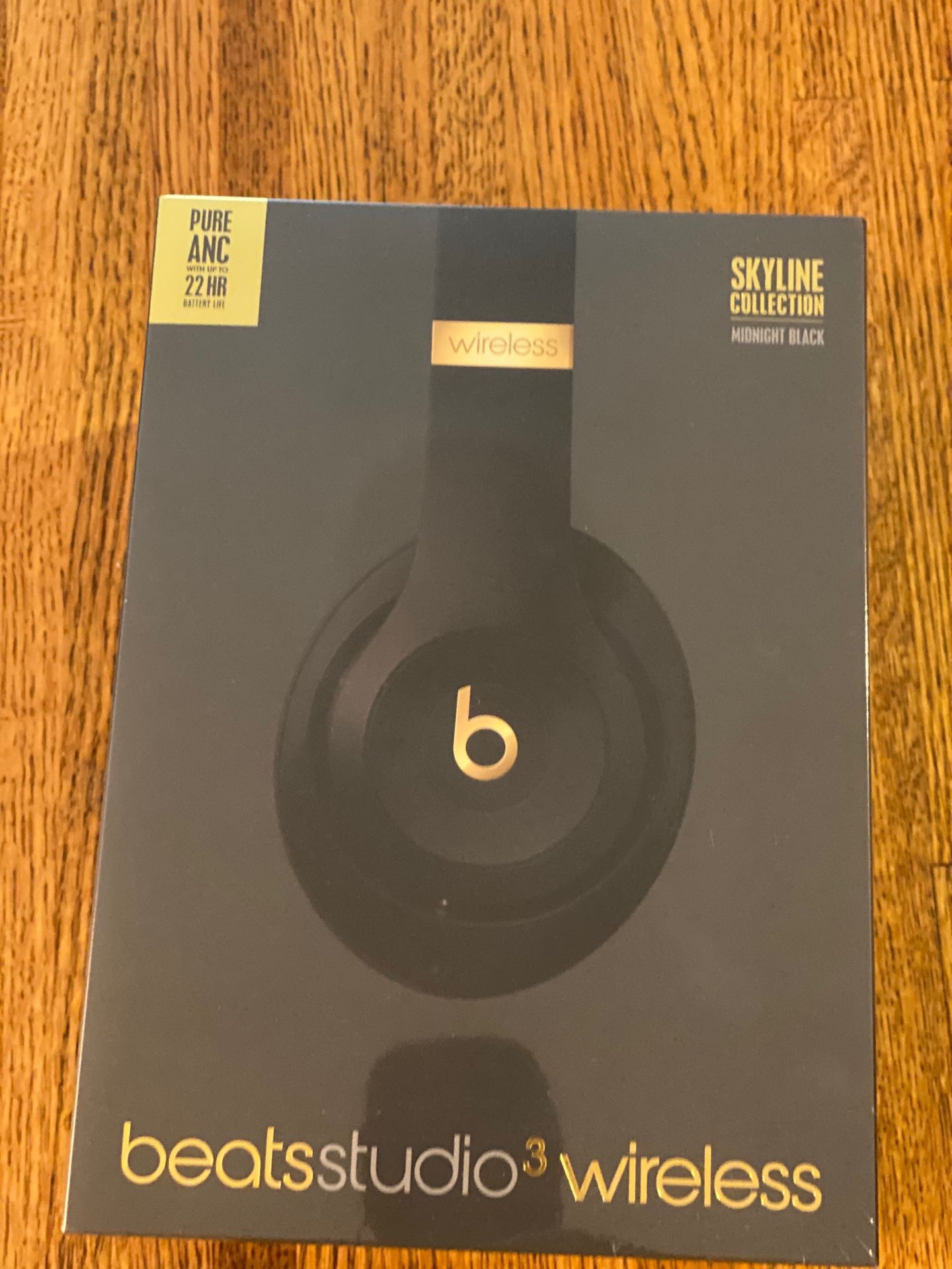 Beats Studio3 Wireless Noise Cancelling Skyline Edition