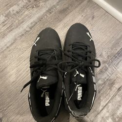 EUC Men’s Puma Size 9.5