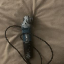Makita Angle Grinder 