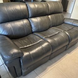 Sofa W/ 2 recliners