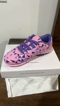 Kids indoor soccer shoes