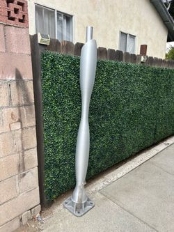 aluminum light pole column . Internal Wiring Outlet Caps Solid welded bases to bolt on concrete. Hollow internal wiring access with screwed caps. All 